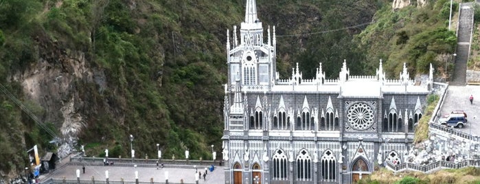 Santuario de Las Lajas is one of lugares a los cuales he viajado.