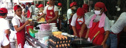 Mueang Thong Crab-meat Fried Rice 1 is one of Bangkok_Enler.