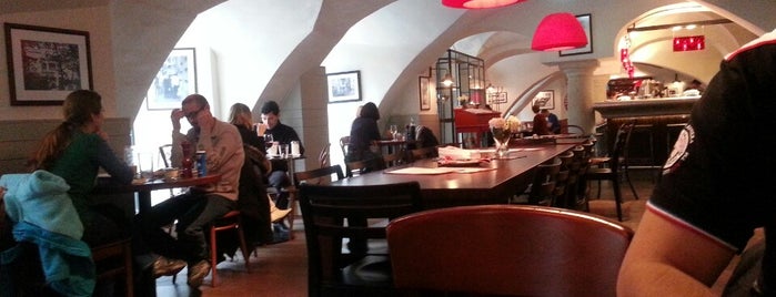 L' Osteria is one of Graz.