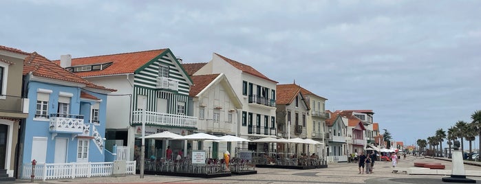 Costa Nova do Prado is one of esma : понравившиеся места.