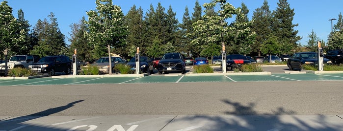 Apple Mariani Transit Center is one of Posti che sono piaciuti a Spoon.