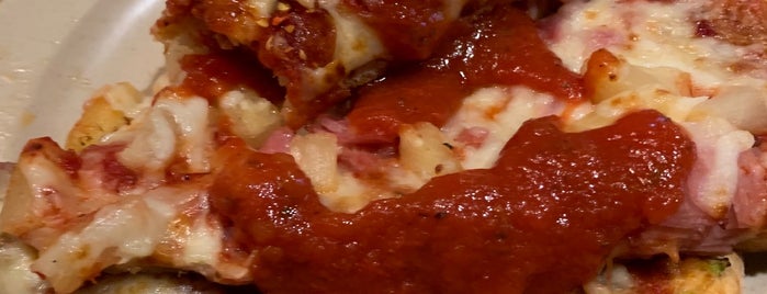 Chicago's Pizza is one of The 15 Best Places with a Buffet in Indianapolis.