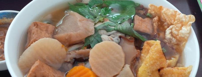 Hủ tiếu chay Cây Bồ Đề is one of Going vegan (my list in HCMC).