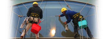 Skyway Window Cleaning Corp. is one of Lugares favoritos de Nate.