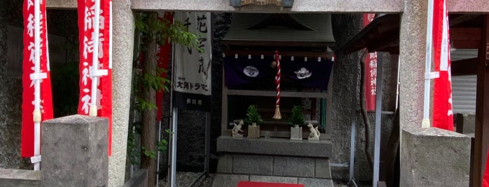 西町太郎稲荷神社 is one of 神社.