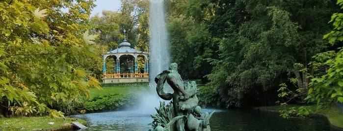 Koningin Astridpark is one of สถานที่ที่บันทึกไว้ของ Itzel.