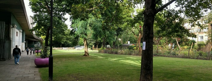 Maxilla Gardens is one of London Parks.