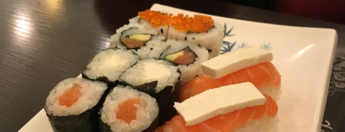 Sushi Buffet is one of Giovannaさんの保存済みスポット.