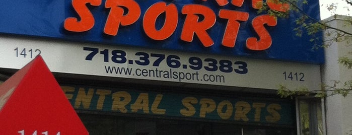 Central Sports Inc is one of Tempat yang Disukai Michael.
