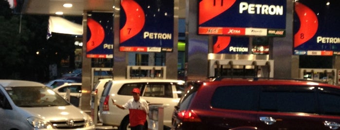 Petron is one of Hayri'nin Beğendiği Mekanlar.