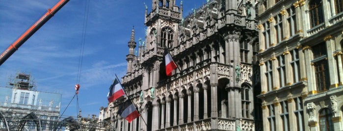Grand Place is one of Places to go before you die.