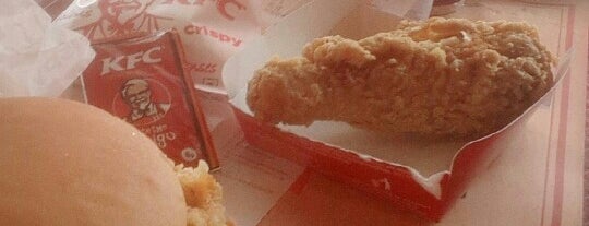 KFC is one of Orte, die Apoorv gefallen.