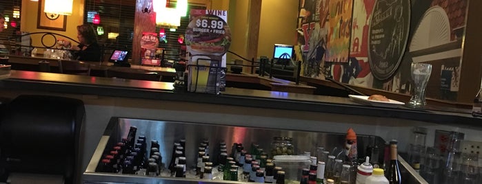 Applebee's Grill + Bar is one of restaurants.