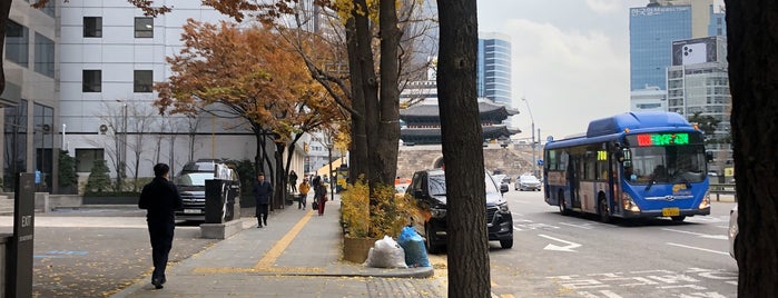 시청앞 (02-131) is one of 서울시내 버스정류소.