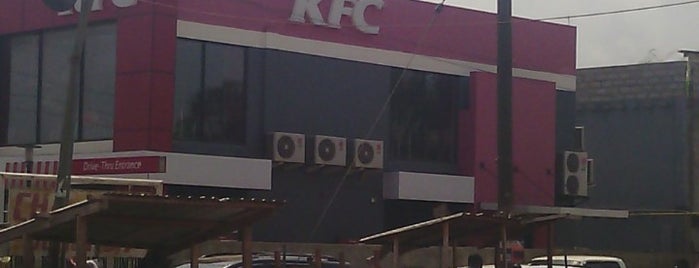 KFC Drive Thru community 18 is one of Bengü : понравившиеся места.