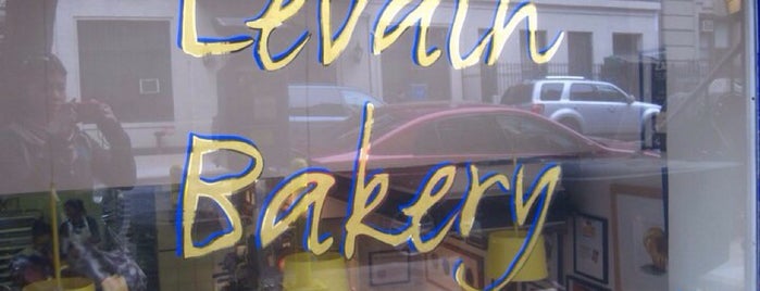 Levain Bakery is one of Tempat yang Disukai isawgirl.