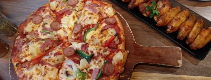 The Pizza Company is one of Must-visit Food in Phaya Thai, Pathum Wan.