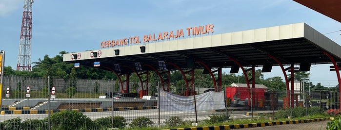 Gerbang Tol Balaraja Timur is one of Kota Deltamas.