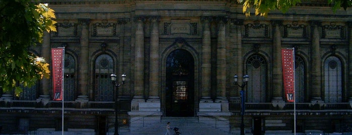 Musée d'Art et d'Histoire is one of Закладки IZI.travel.