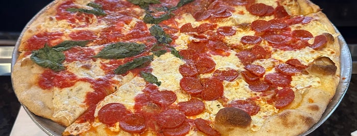 Grimaldi's Pizzeria is one of Best in south fla.