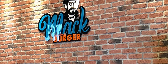 Mack Burger is one of selanus : понравившиеся места.