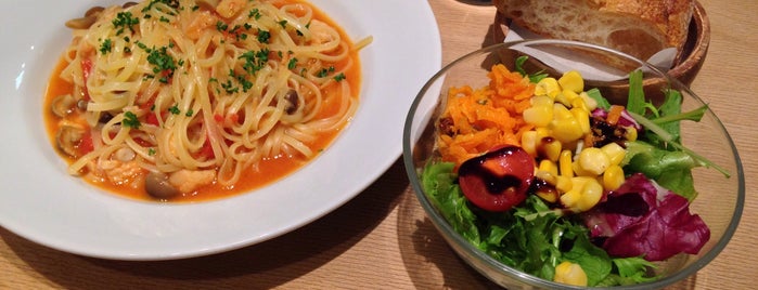 トリトンカフェ 梅田店 is one of 気になる.