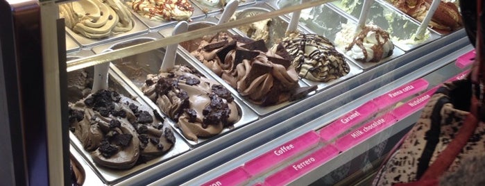 The Ice Cream Shop is one of Lieux sauvegardés par Spiridoula.