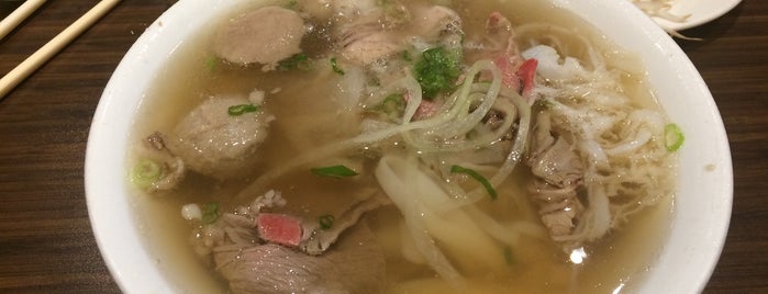 Pho Pad Thai 越泰盞 is one of Toronto Worst Asian Food.