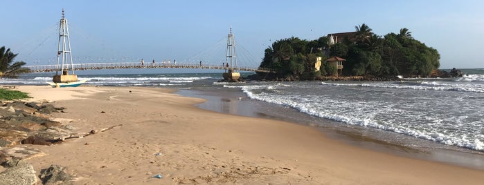 Matara Paravi Duwa Temple is one of Sri lanka.