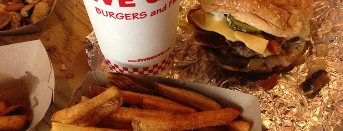 Five Guys is one of Lugares favoritos de Jeremy.
