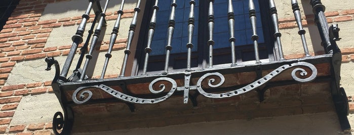 Casa Natal de Cervantes is one of Kiberly : понравившиеся места.