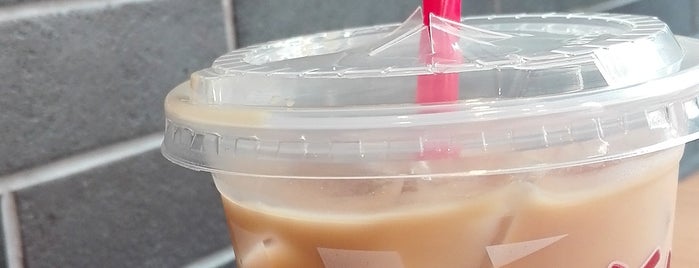 Tim Hortons is one of Kiberlyさんのお気に入りスポット.