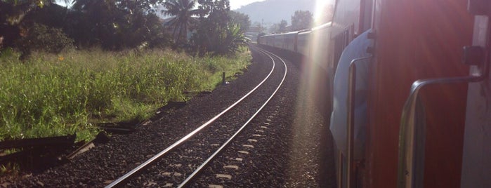 Estação Ferroviária de Fundão (EFVM) is one of De trem de Beagá a Vitória.
