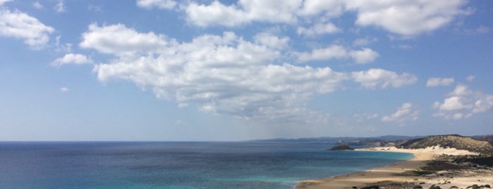 Golden Beach is one of Tempat yang Disukai Ecem.