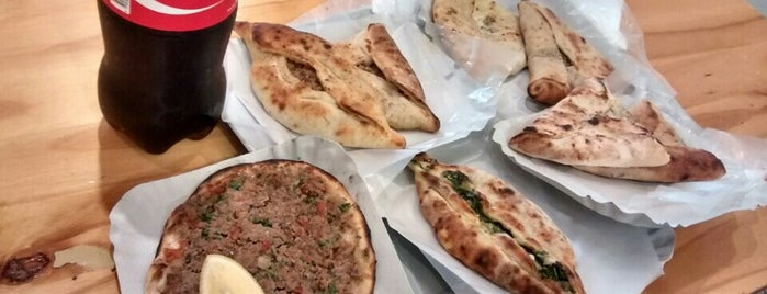 Panadería Árabe Fatay is one of Lisinha 님이 저장한 장소.