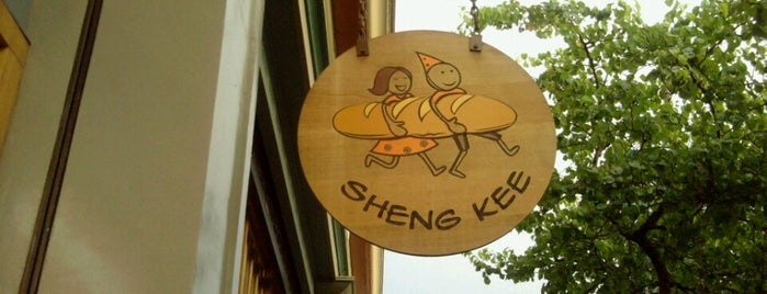 Sheng Kee Bakery 生計 is one of San Fran & Berkeley.