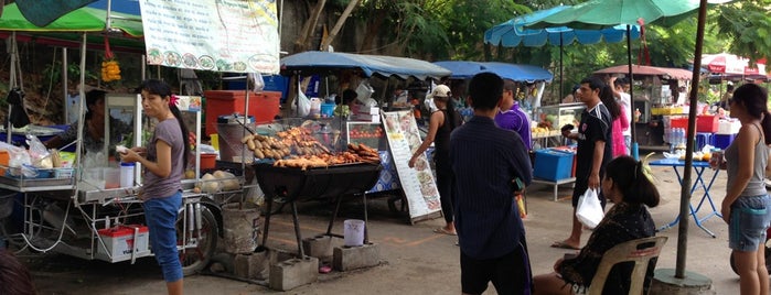 Food Motorbike Stop is one of Kata Beach.