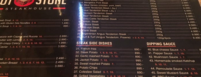 Hot Stone Steakhouse is one of Orhun'un Beğendiği Mekanlar.