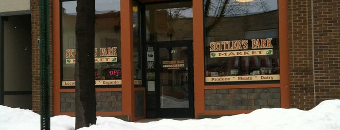 Settler's Park Market is one of Duaneさんのお気に入りスポット.