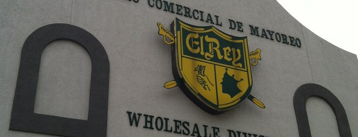 El Rey Mexican Produts Inc is one of Lugares favoritos de Duane.