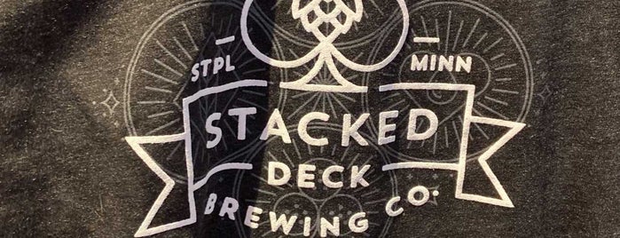 Stacked Deck Brewing Co. is one of สถานที่ที่ John ถูกใจ.
