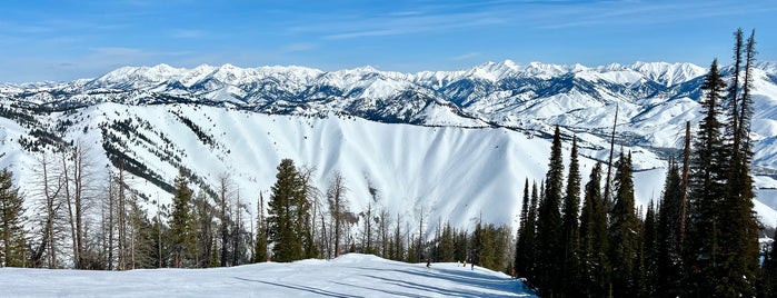 Sun Valley Resort is one of le 4sq with Donald :].