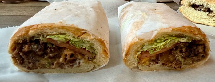 The Grateful Gnome Sandwich Shoppe & Brewery is one of Highlands/Berkeley.