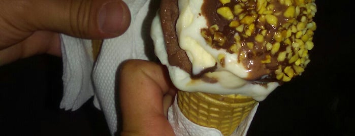 Arzum Tatlı & Dondurma is one of Dondurma - Ice Cream.