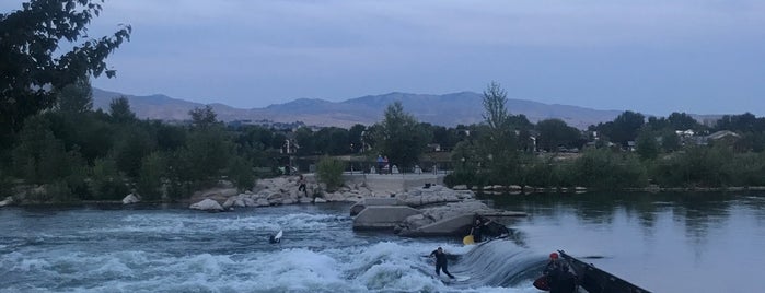 Boise Whitewater Park is one of Locais curtidos por Delyn.