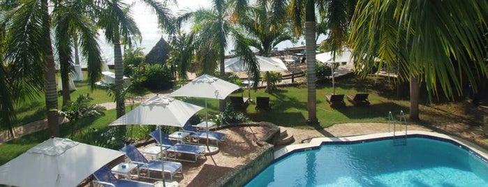 Best Western Coral Beach Hotel is one of Bongo's Best.