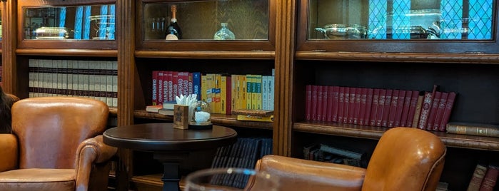 Bar Bibliotheque is one of Bars.