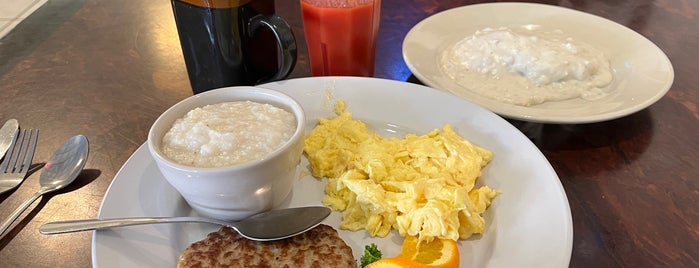 East Lake Cafe is one of Breakfast.