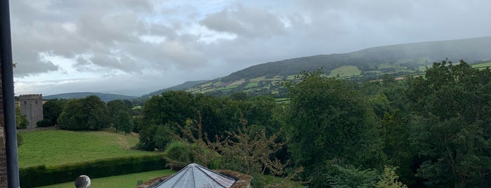 Peterstone Court Hotel Brecon is one of Honeymoon.