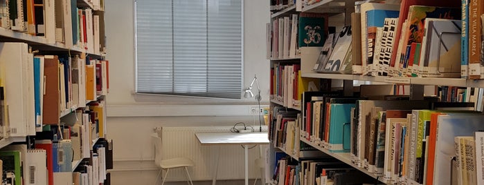 KASB Arkitektskolens Bibliotek is one of Everyday Places.
